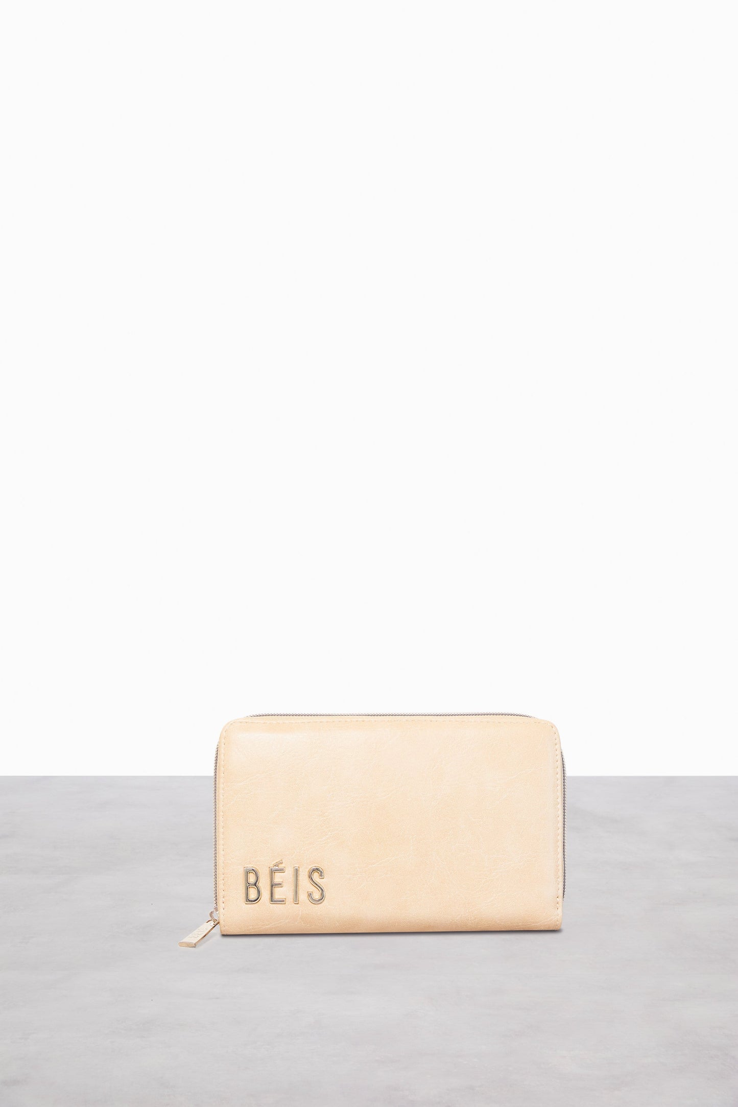 The Travel Wallet in Beige