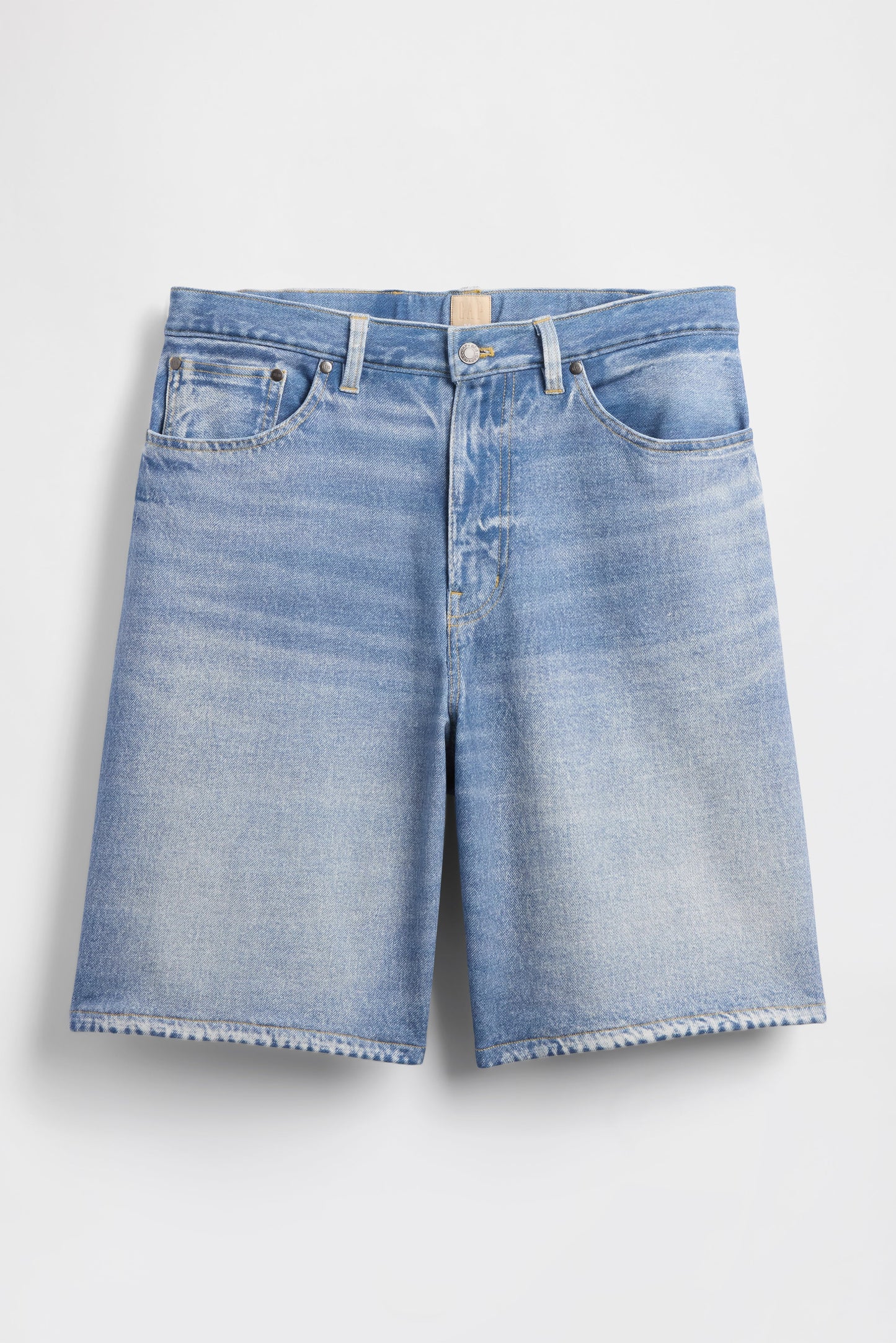 GAP X BEIS Tromp Loiel Jort in Faded Denim