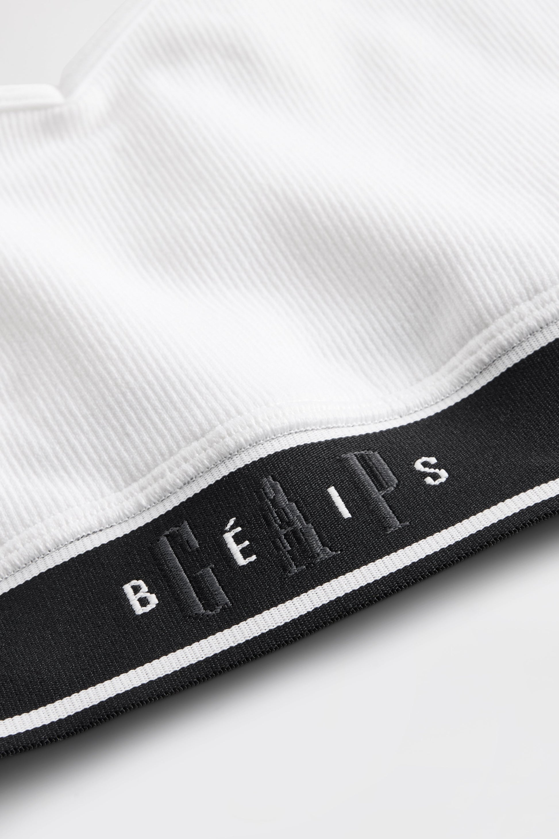 GAP X BEIS Seamless Logo Top in Optic White