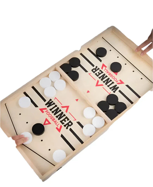WEIQUEEN two-player chess game